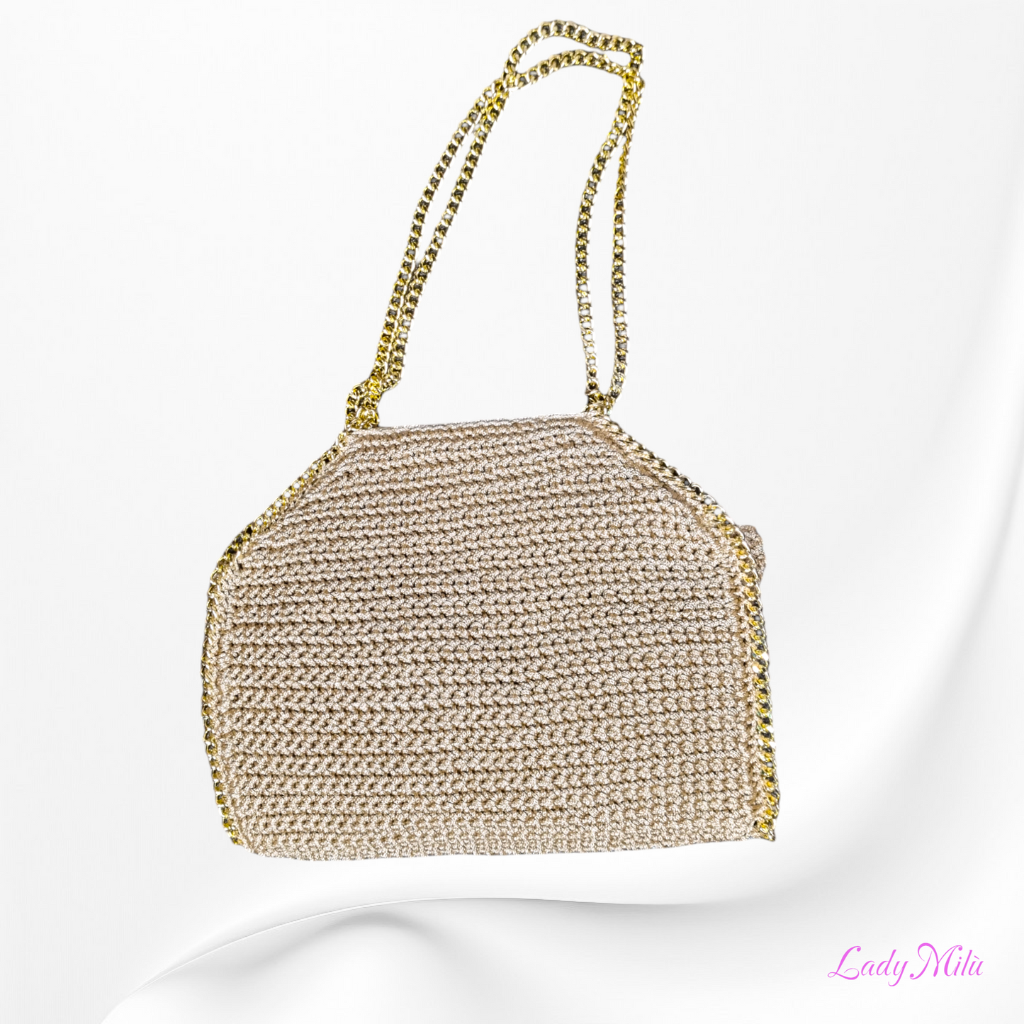 Borsa a uncinetto beige con catena