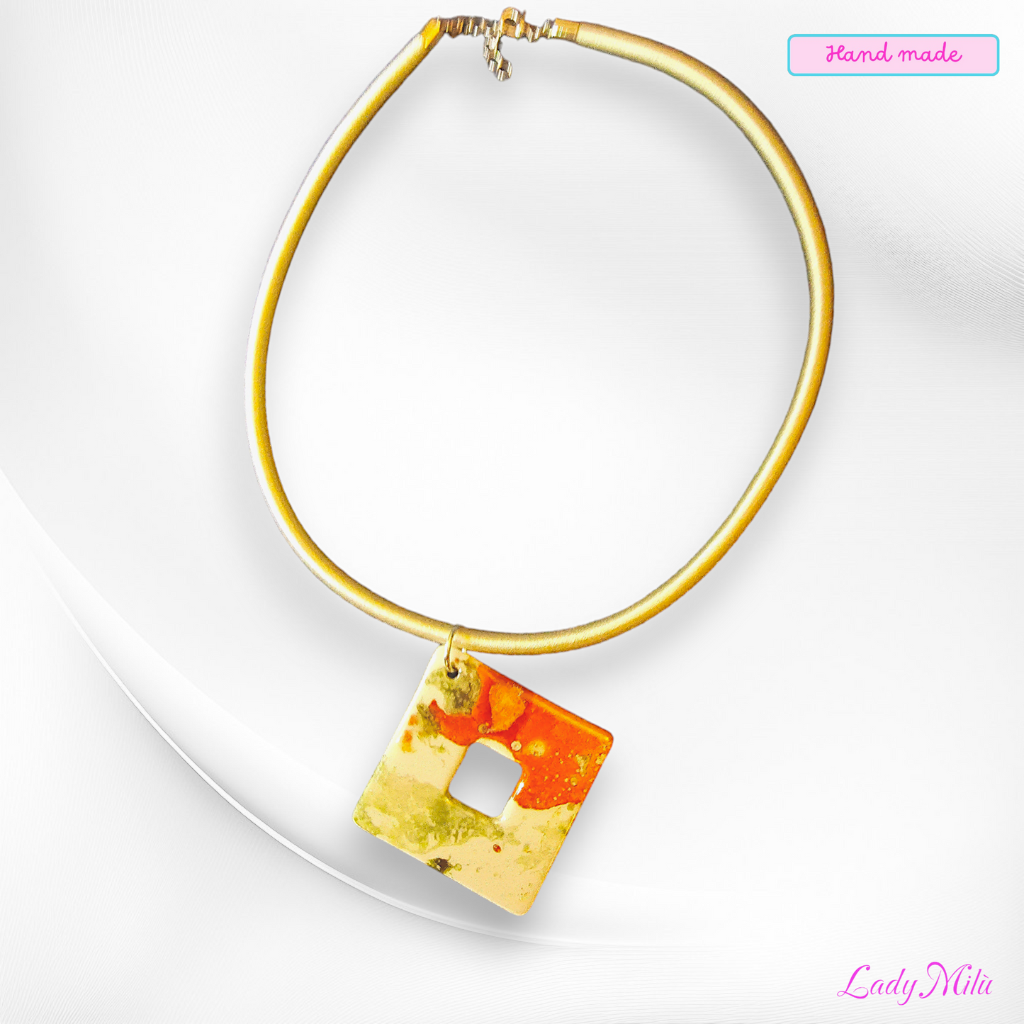 Collana rombo porcellana
