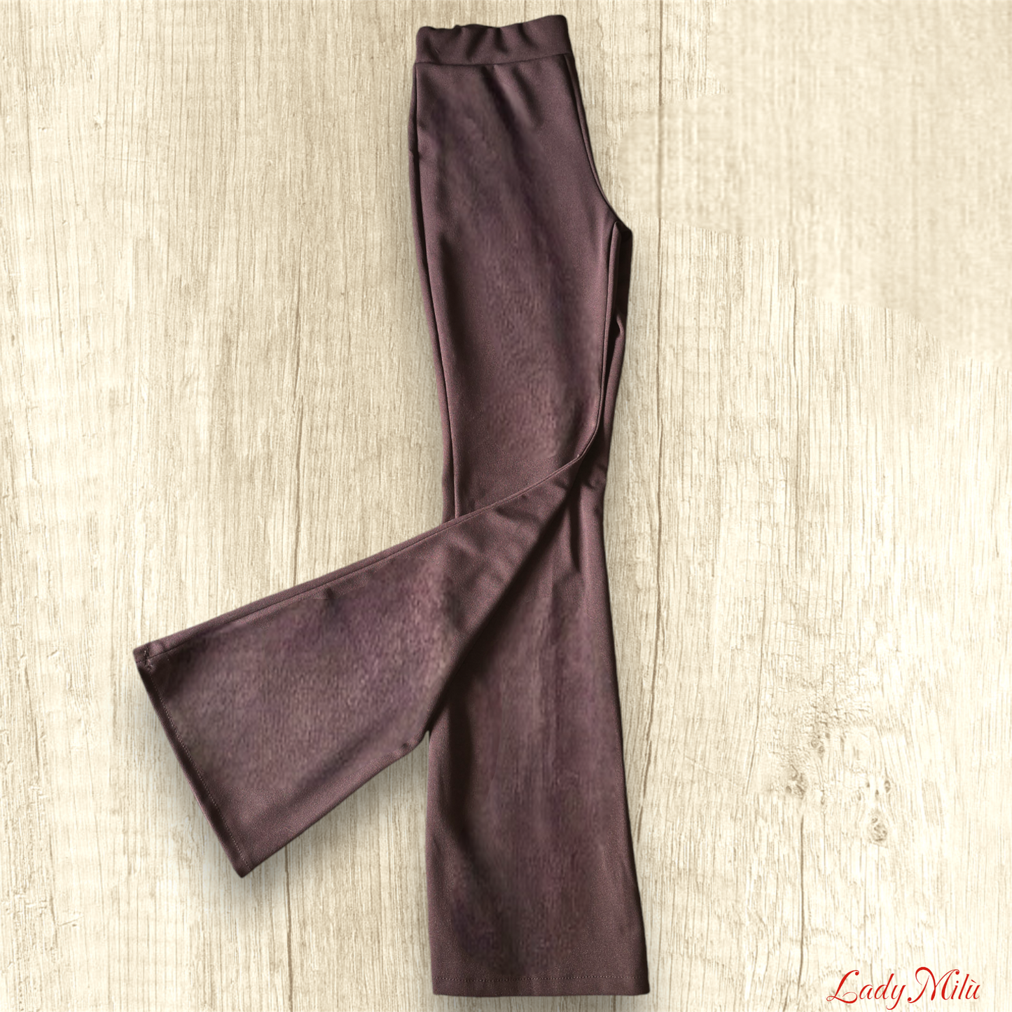 Pantalone zampa marrone elasticizzato