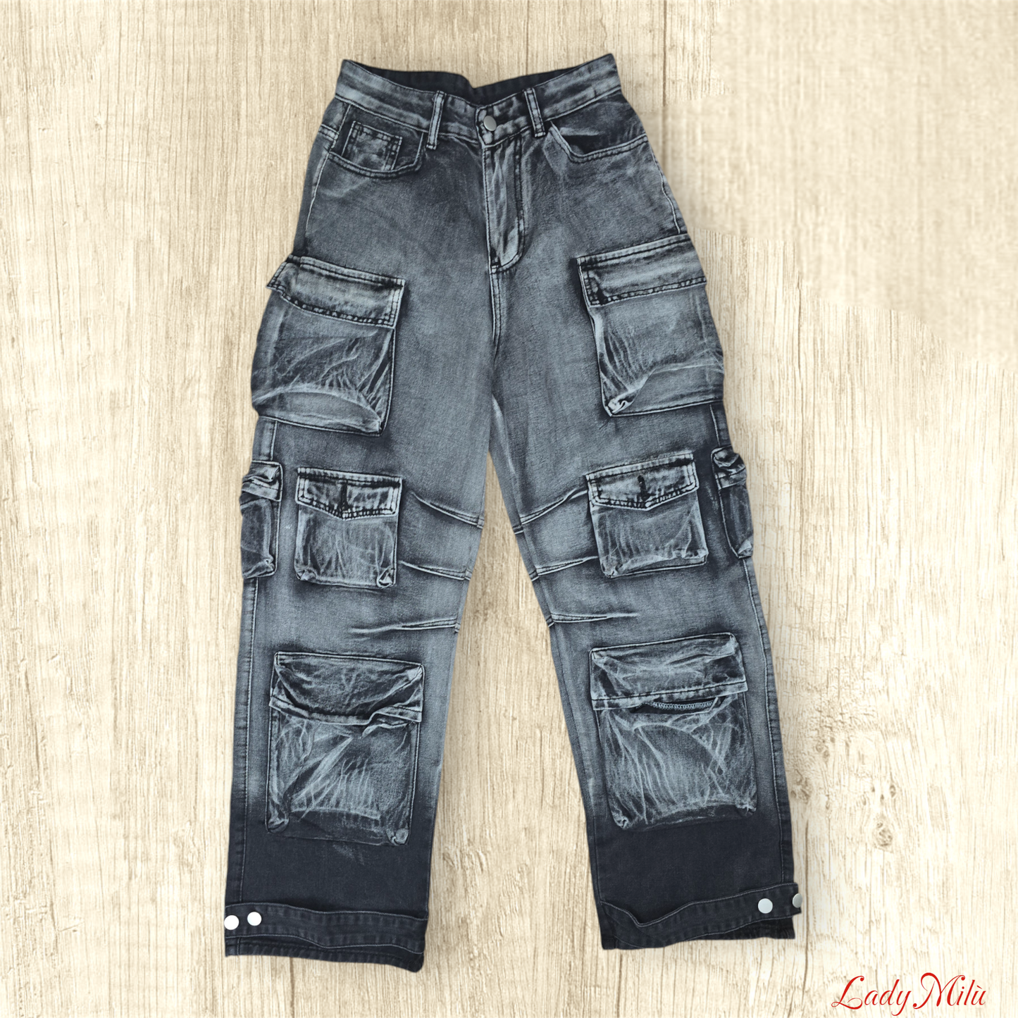 Jeans cargo grigio e nero con tasconi