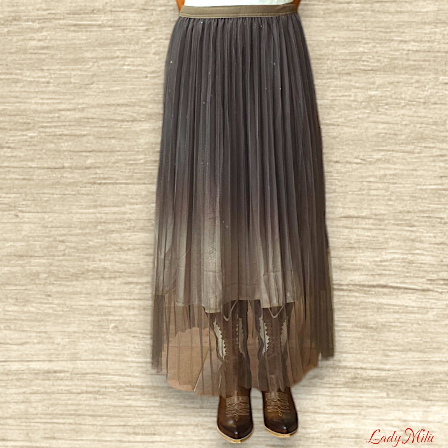 Gonna tulle marrone con sottogonna e paillettes