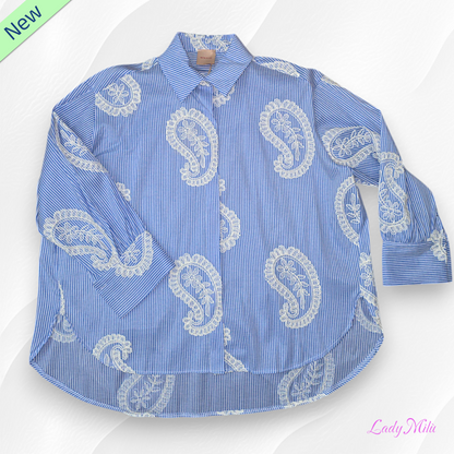 Camicia  millerighe azzurra  con ricami ecrù