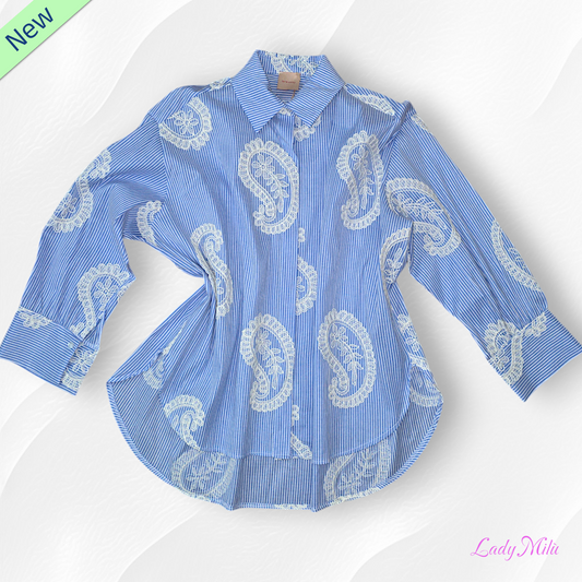 Camicia  millerighe azzurra  con ricami ecrù