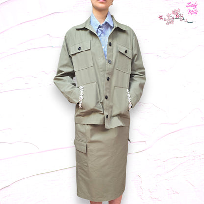 Outfit - Verde militare e millerighe azzurre