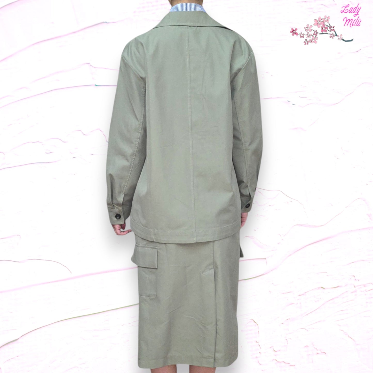 Outfit - Verde militare e millerighe azzurre