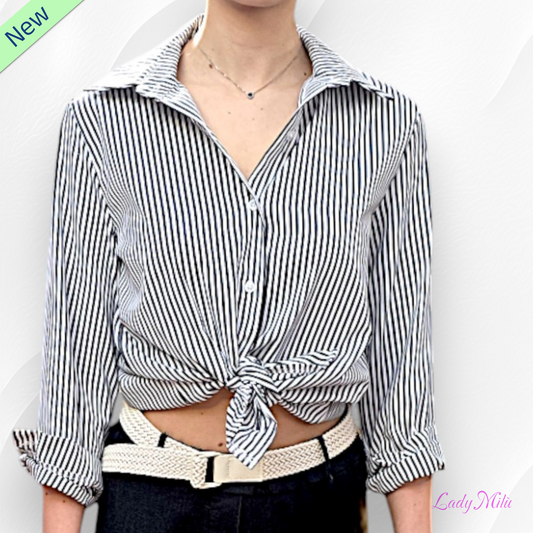 Camicia grigia con righe